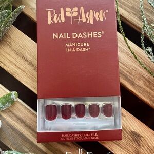 Red Aspen petite Nail Dashes - set of 3